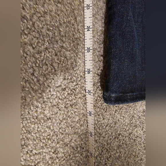 NYDJ women's straight leg, dark wash, like new, Size 0-4 Petite, pull on stretch - Picture 7 of 11